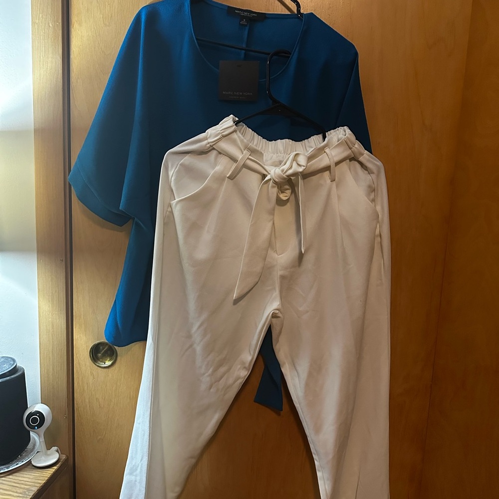 Set ) Marc New York buckle blouse and White tie trouser size L (nwt)